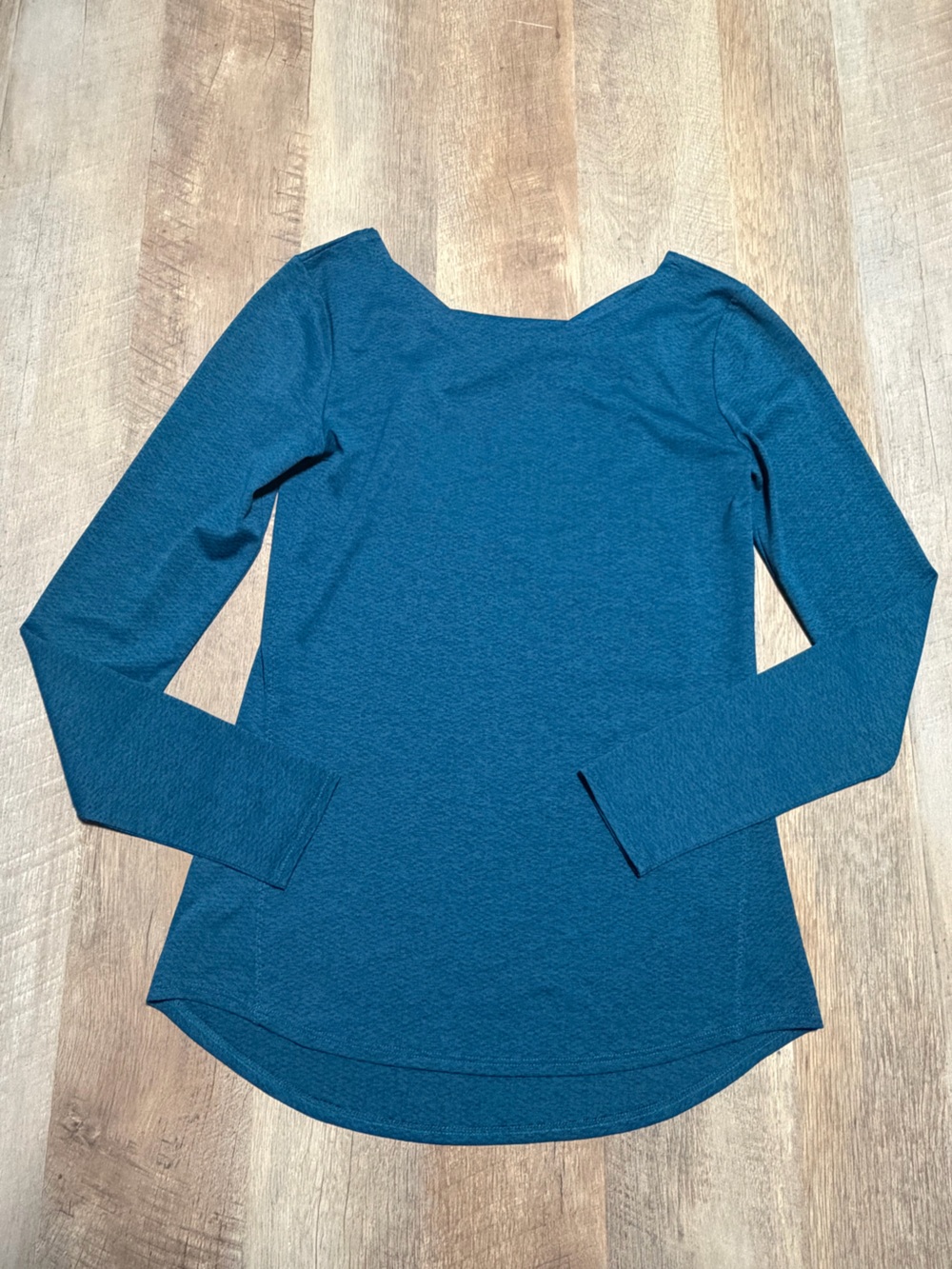 Athleta Teal Blue Long Sleeve Open Back Workout Top XXS